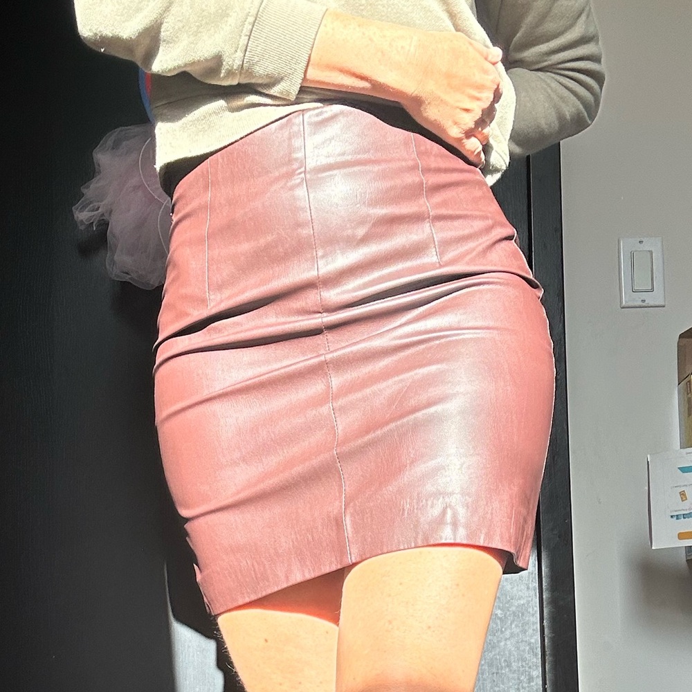H&M Burgundy Leather Pencil Skirt, size 2
